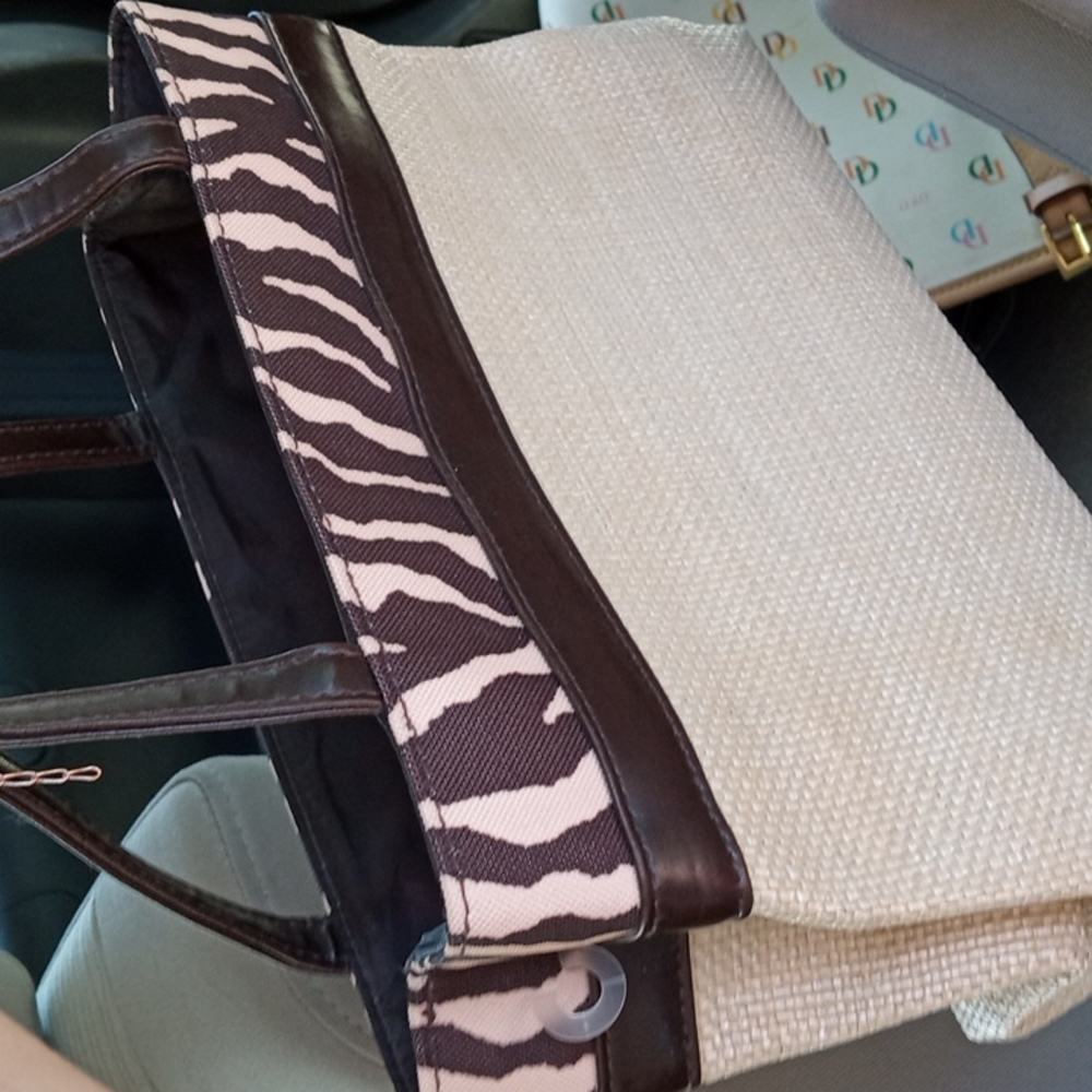 Estee lauder bag